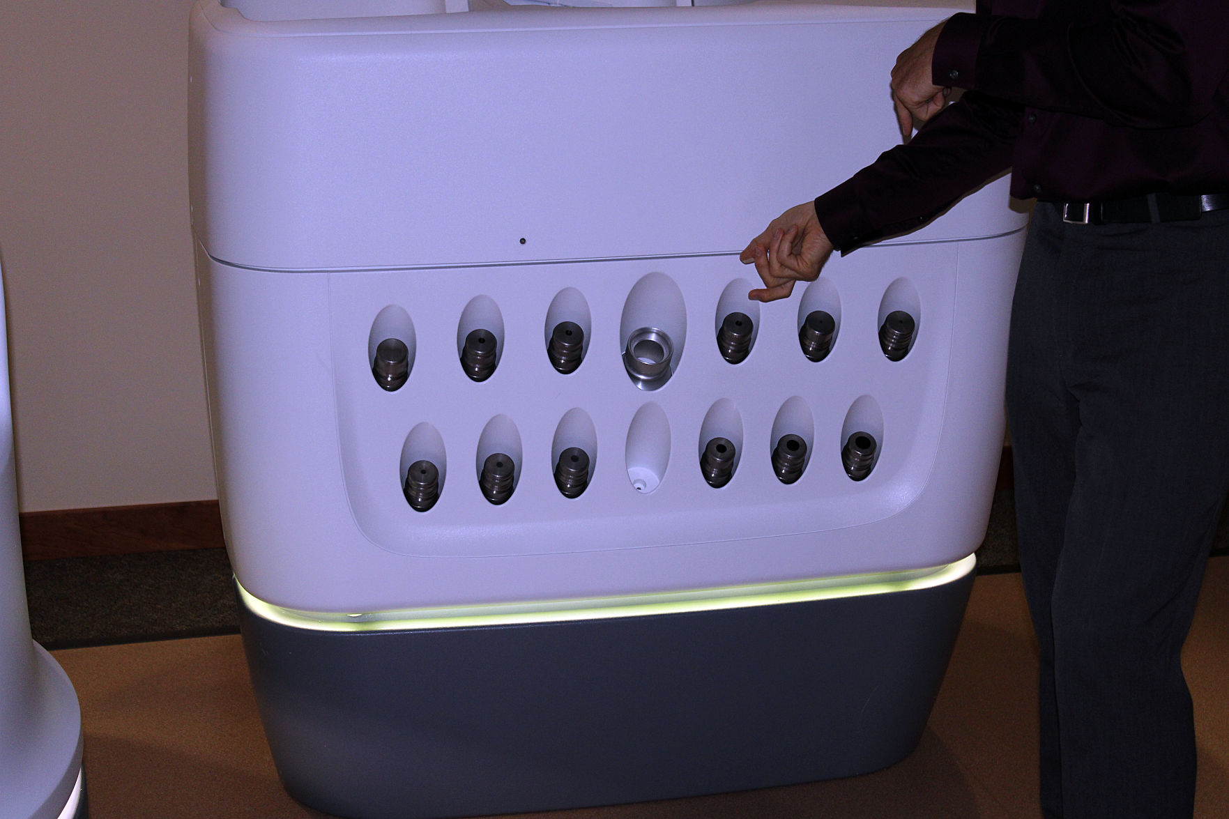 Cyberknife 2.jpg